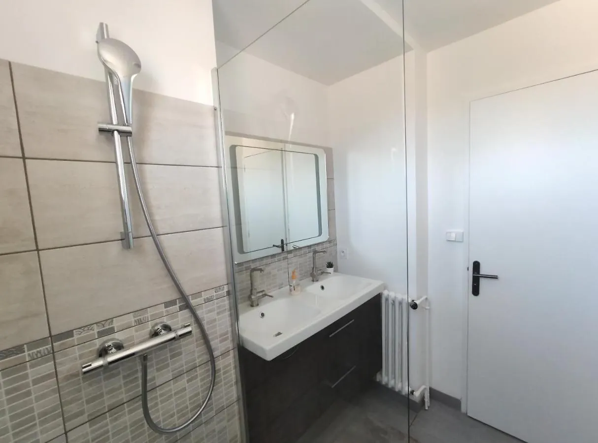Le Majestic Ideal Famille, Entreprise, Proximite Centre, Fac Jean Monnet Apartment Saint-Etienne   Saint-Etienne (Loire)