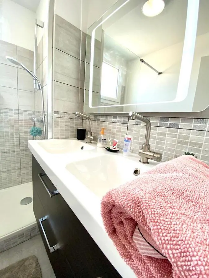 Le Majestic Ideal Famille, Entreprise, Proximite Centre, Fac Jean Monnet Apartment Saint-Etienne  0*, Saint-Etienne (Loire)