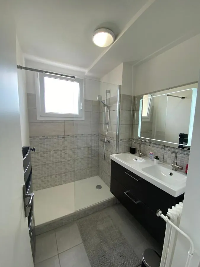 Le Majestic Ideal Famille, Entreprise, Proximite Centre, Fac Jean Monnet Apartment Saint-Etienne  Saint-Etienne (Loire)